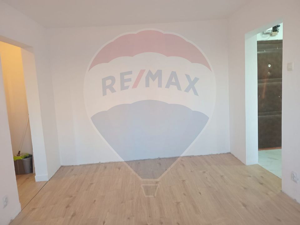 Apartament 2 camere etj 1nemobilat în zona Aurel Vlaicu