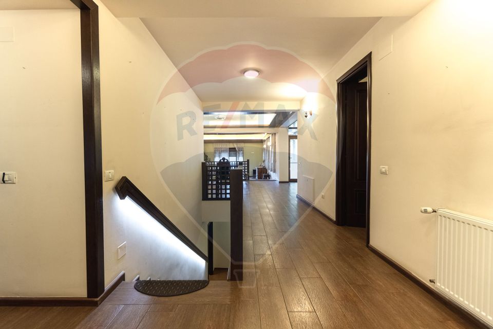 9 room House / Villa for sale