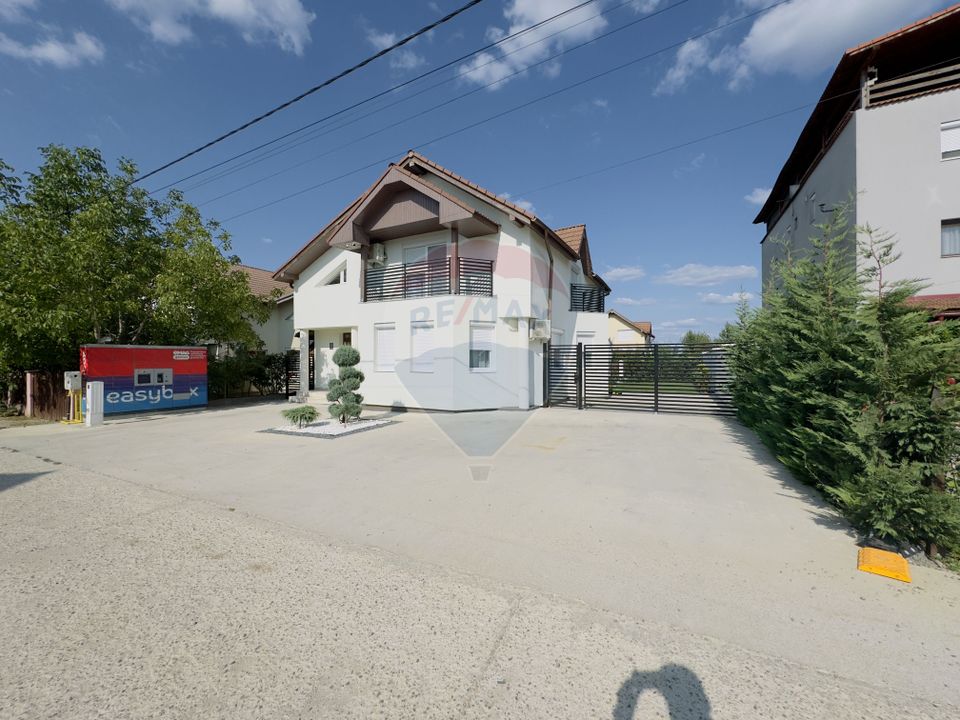 Casă / Vilă 5 camere,piscina Cart.Orizont 2 zona Metropolitana Oradea