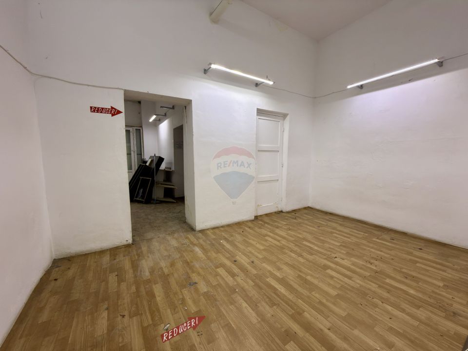Street commercial space 212sqm for rent in Pantelimon area