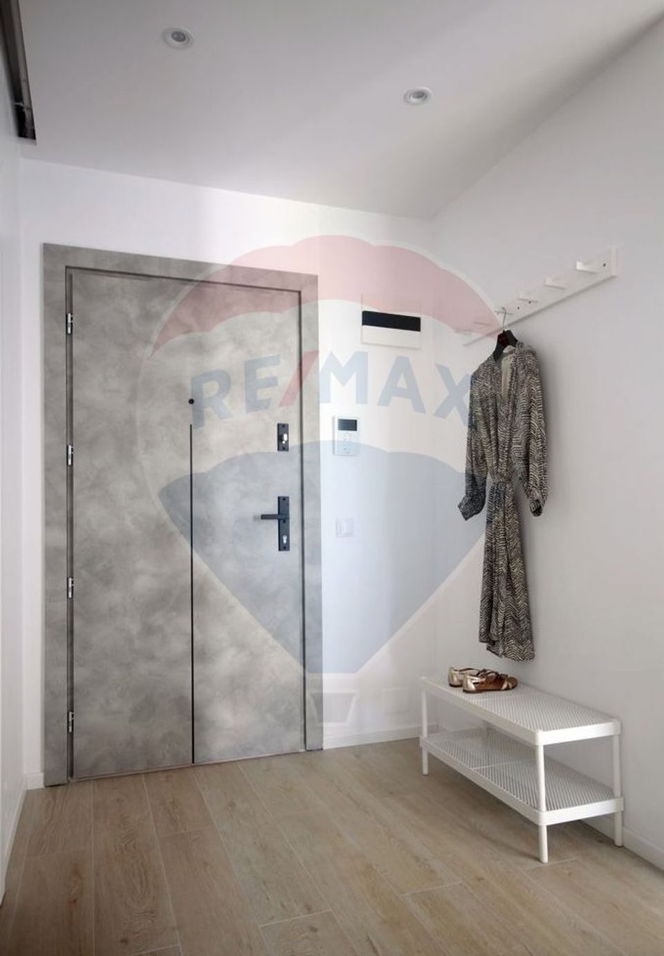 2 room Apartment for rent, Plopilor area