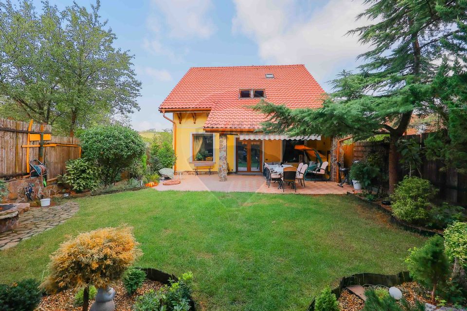 5 room House / Villa for sale, Dealuri Oradea area