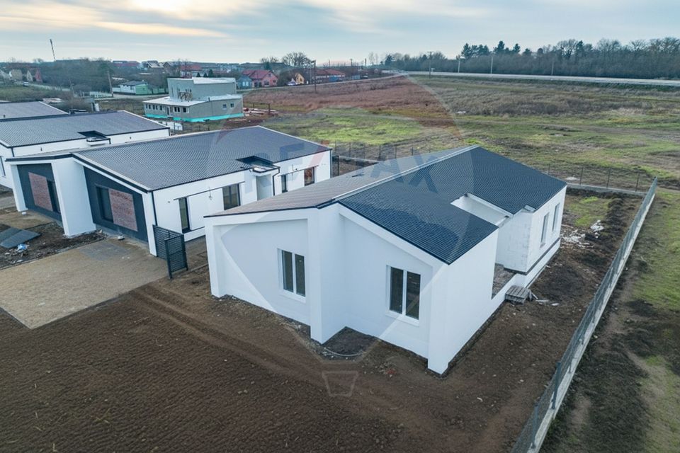 4 room House / Villa for sale