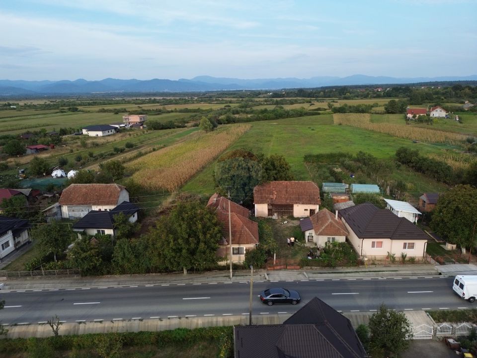 Casă de vânzare in Hideaga la drumul National