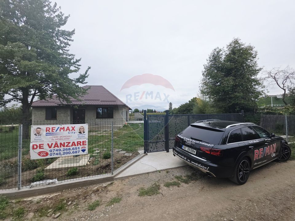 4 room House / Villa for sale