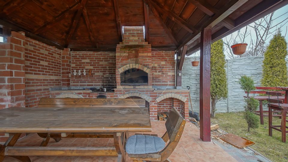 5 room House / Villa for sale