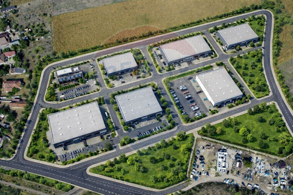 Teren industrial de 44.200 mp cu potențial de dezvoltare