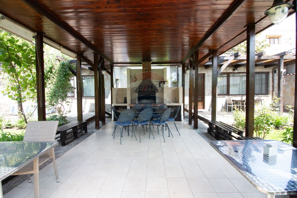 Vilă + casă de oaspeți + casă angajați | 12 camere | 530mp | Mogoșoaia
