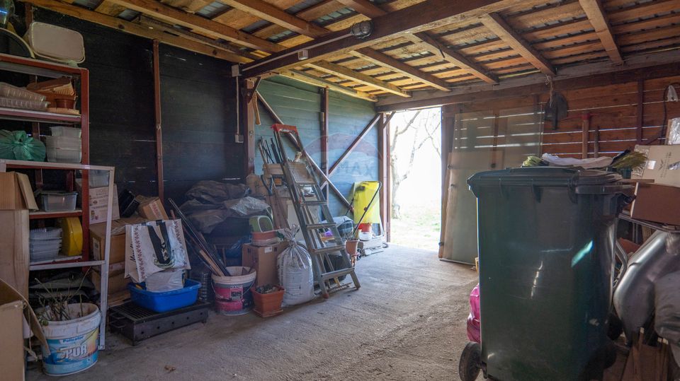 Vanzare vilă Bacu P+1+Pod, livadă, acces rapid A0/A1/Centură