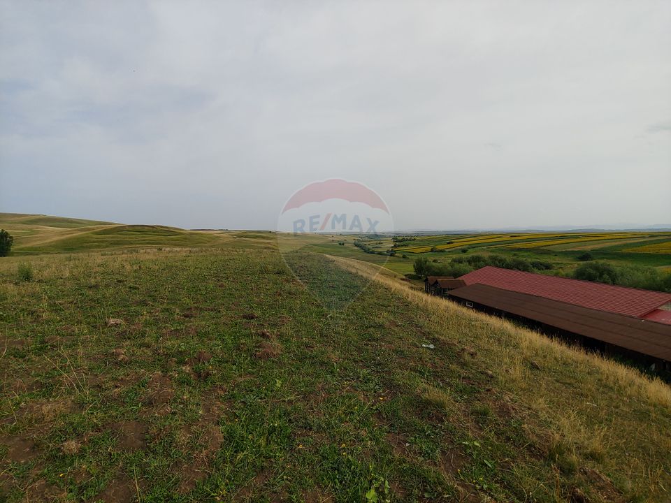 Teren parțial intravilan-300000mp Stroiești-Trei Movile, Suceava