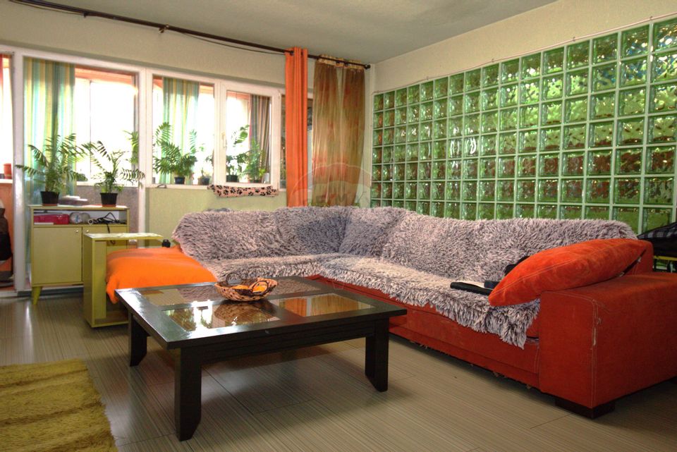 Apartament cu 2 camere de vanzare in zona Drumul Taberei