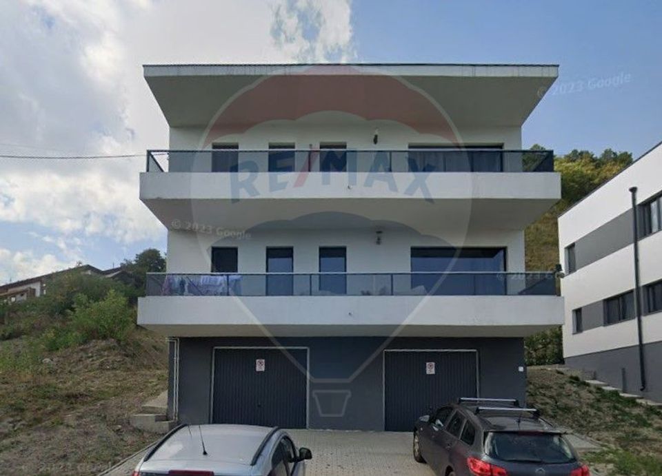 Casă tip duplex 4 camere de inchiriat