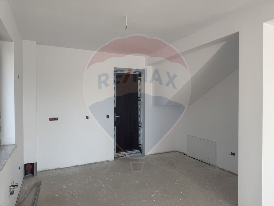 5 room House / Villa for sale
