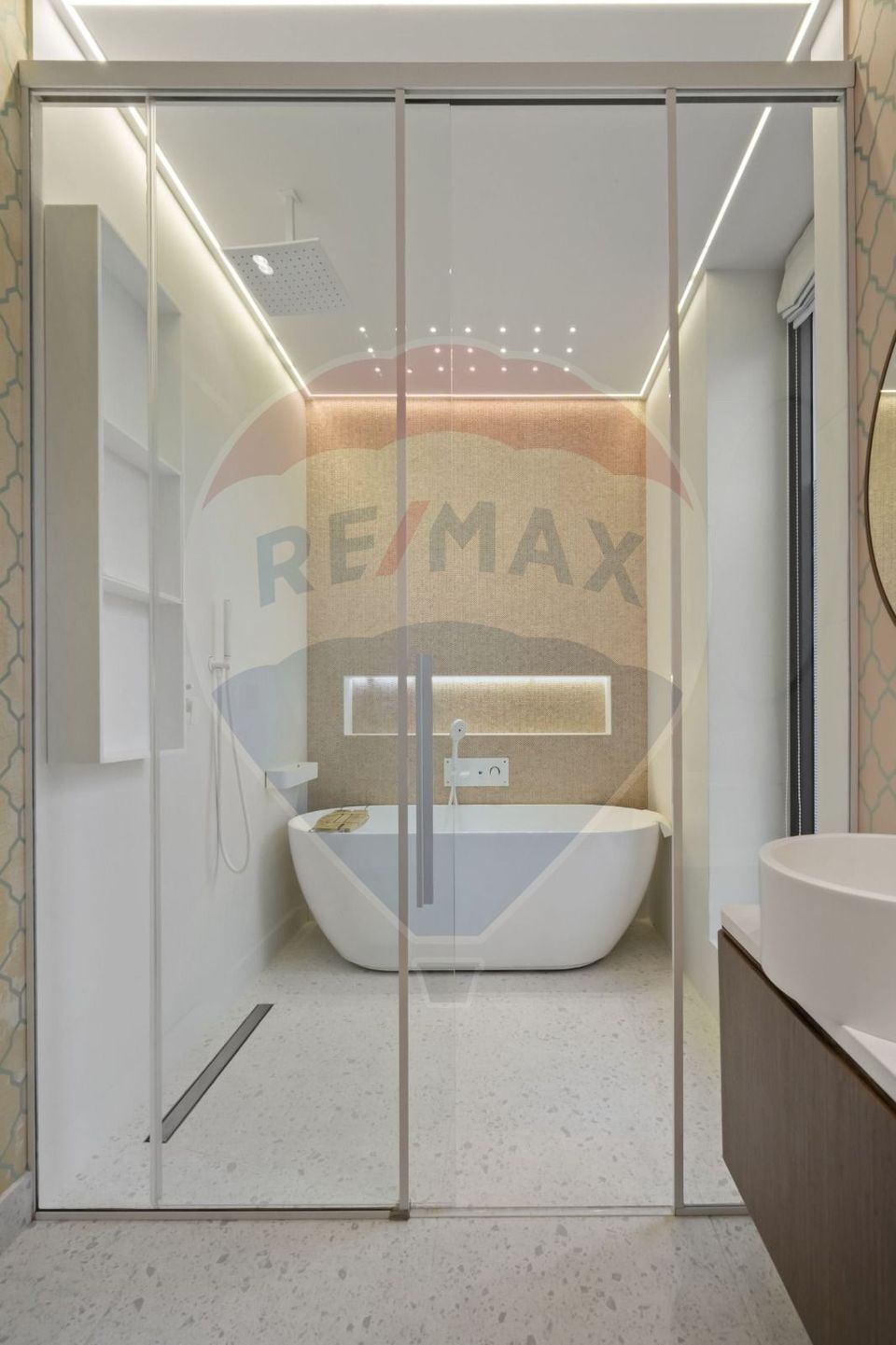 6 room House / Villa for sale