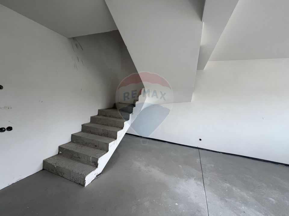 4 room House / Villa for sale, Central area