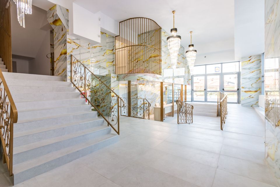 Închiriere activ complet: policlinică, cămin seniori & catering