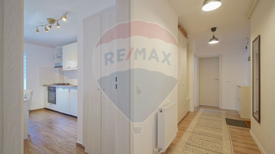 2 room Apartment for rent, Tractorul area