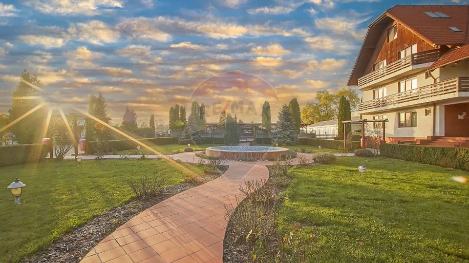 HOTEL,PISCINA SI CORT DE EVENIMENTE | 18080 MP TEREN | GRIVITEI BRASOV