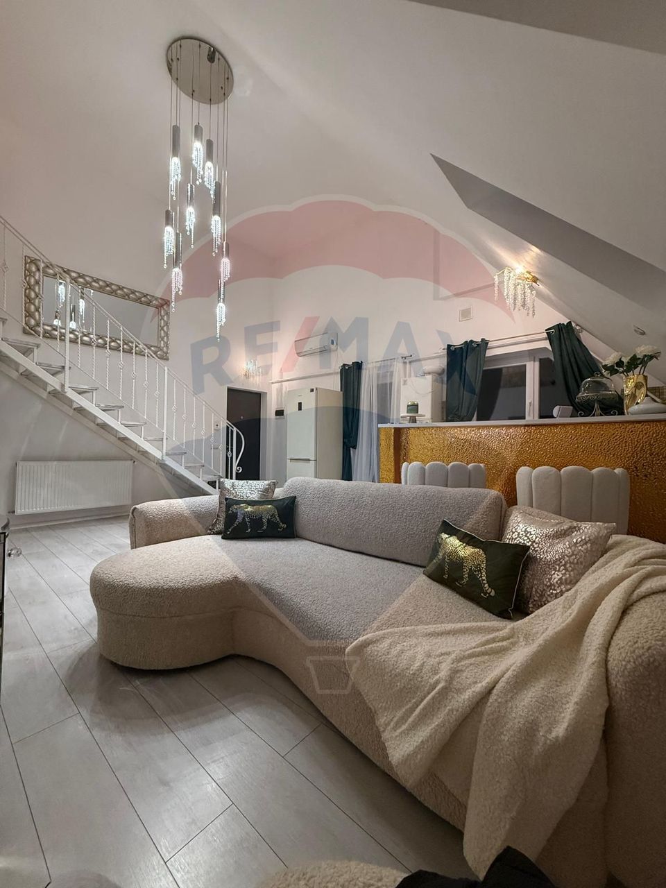 3 room Apartment for sale, Tractorul area