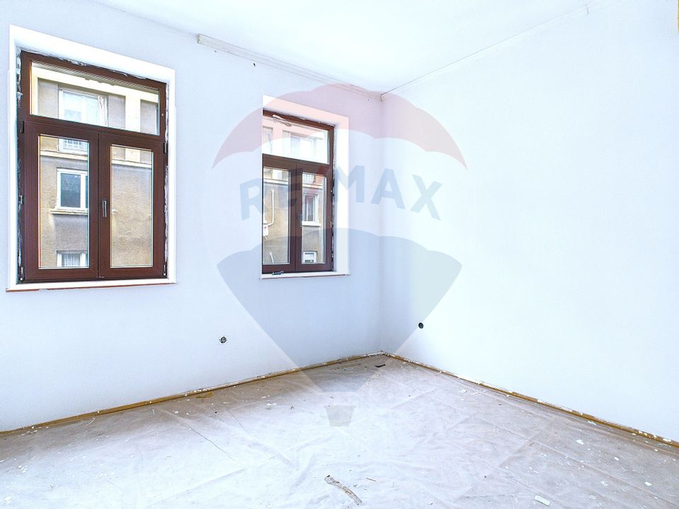 15 room House / Villa for sale, Universitate area