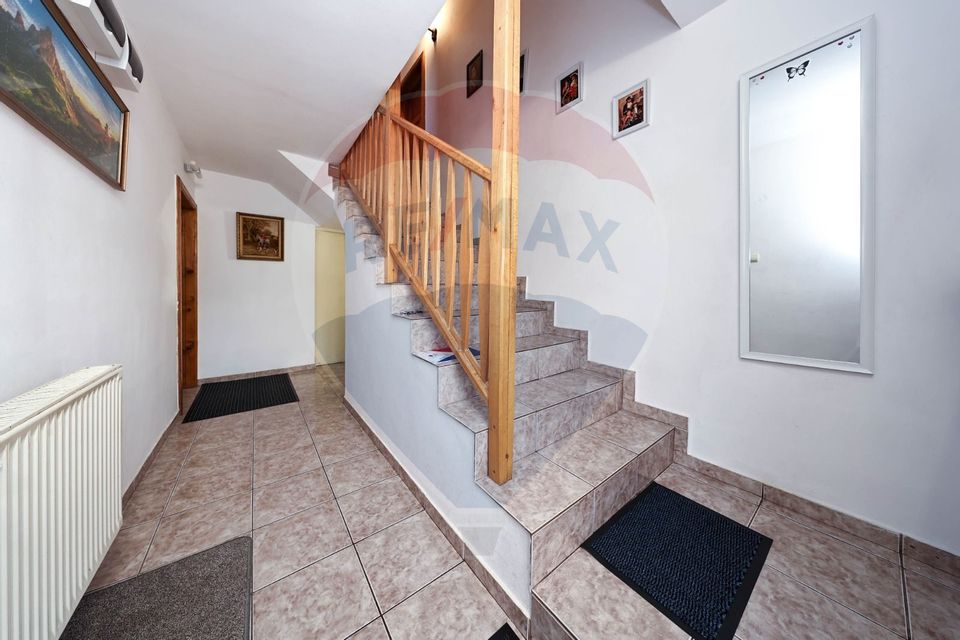 8 room House / Villa for sale, Stefan cel Mare area