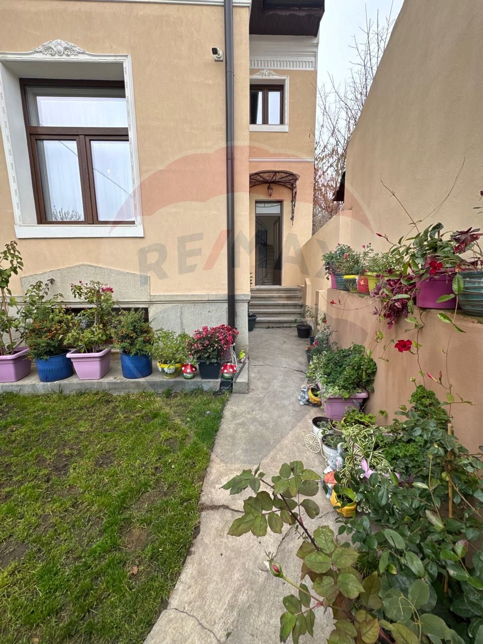 Casă stil boieresc,zona centrala, teren 450mp, comision zero