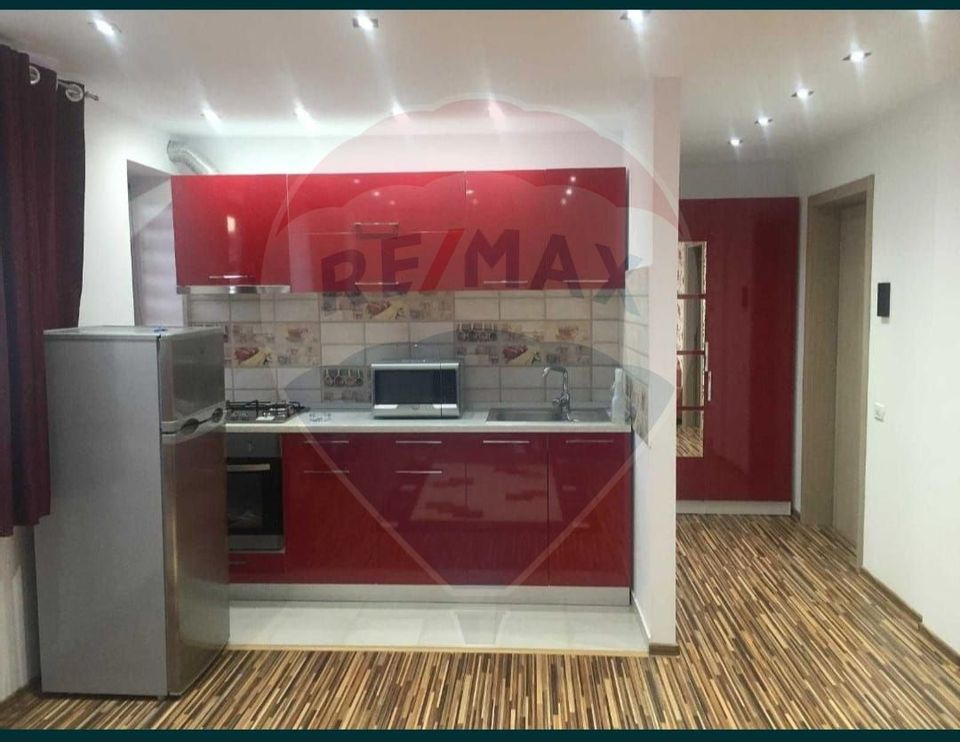 Casă / Vilă cu 7 apartamente de închiriat în zona Tomis II