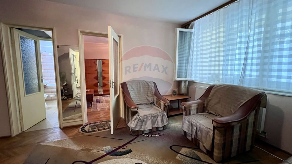 Apartament 2 camere de vanzare, etaj 3 - Bd. G. Cosbuc, Galați