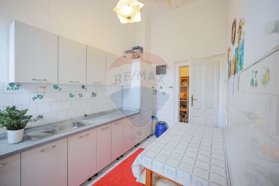 5 room Apartment for sale, Ultracentral area