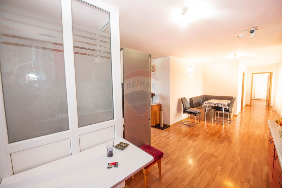 Casa cu 4 camere de vanzare, 157 mp utili,  Calarasi