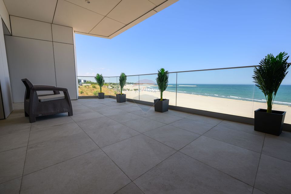 PENTHOUSE CU PISCINA, VEDERE PANORAMICA LA MARE/FALEZA OLIMP