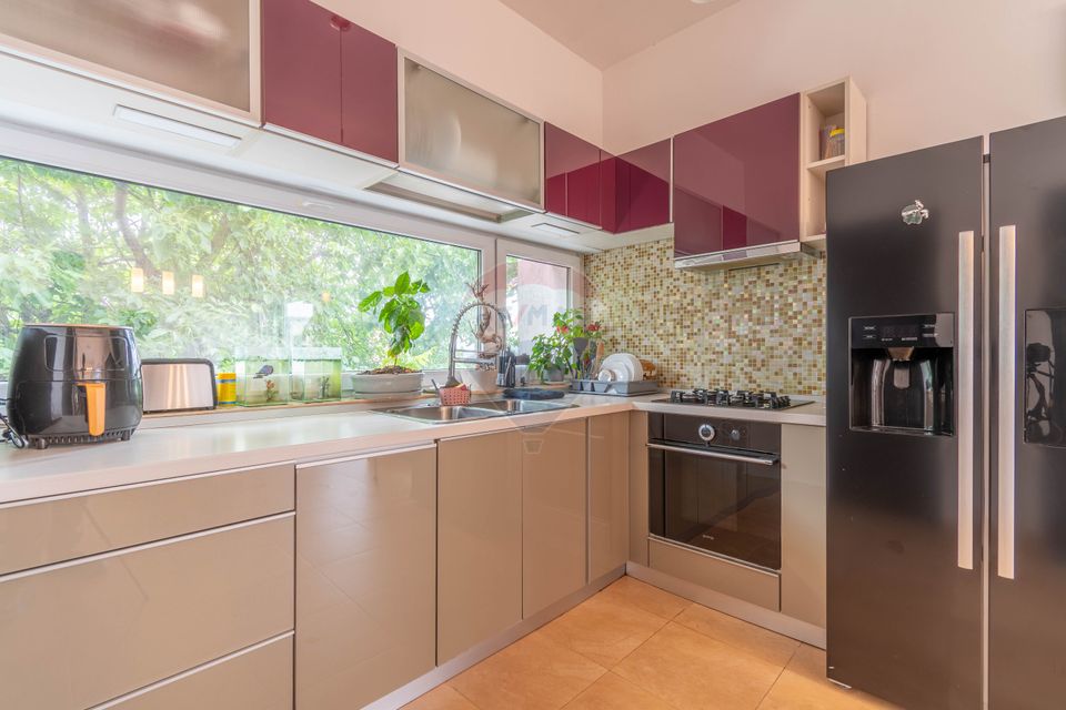 5 room House / Villa for sale, Europa area