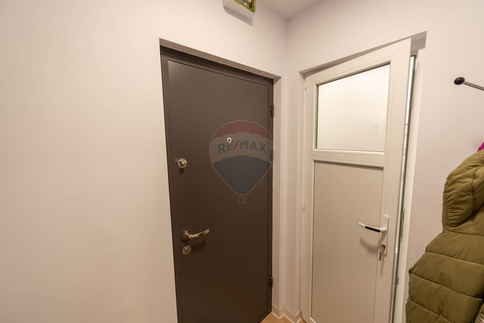 Garsoniera renovata de vanzare strada Mizil zona Trapezului Salajan