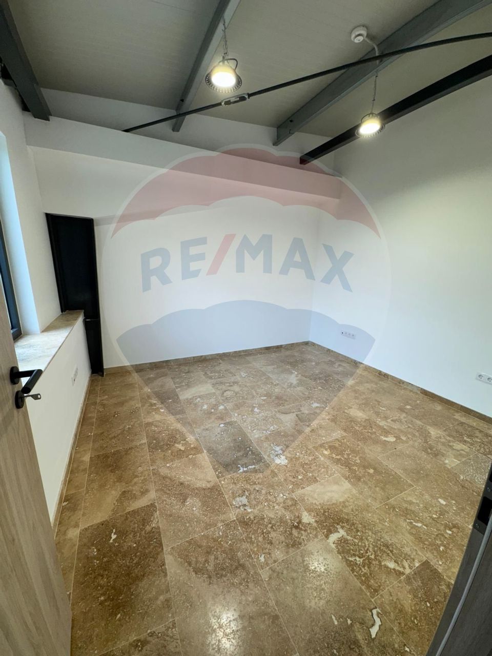 1,005sq.m Industrial Space for rent, Exterior Nord area