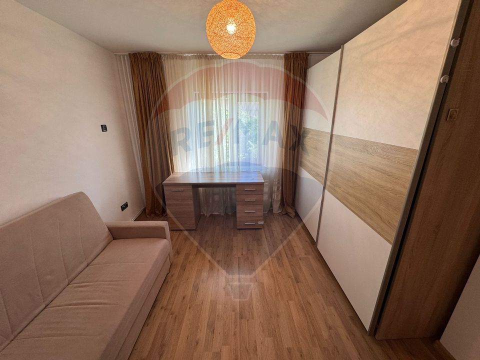 Apartament cu 3 camere de inchiriat în zona Banca Nationala