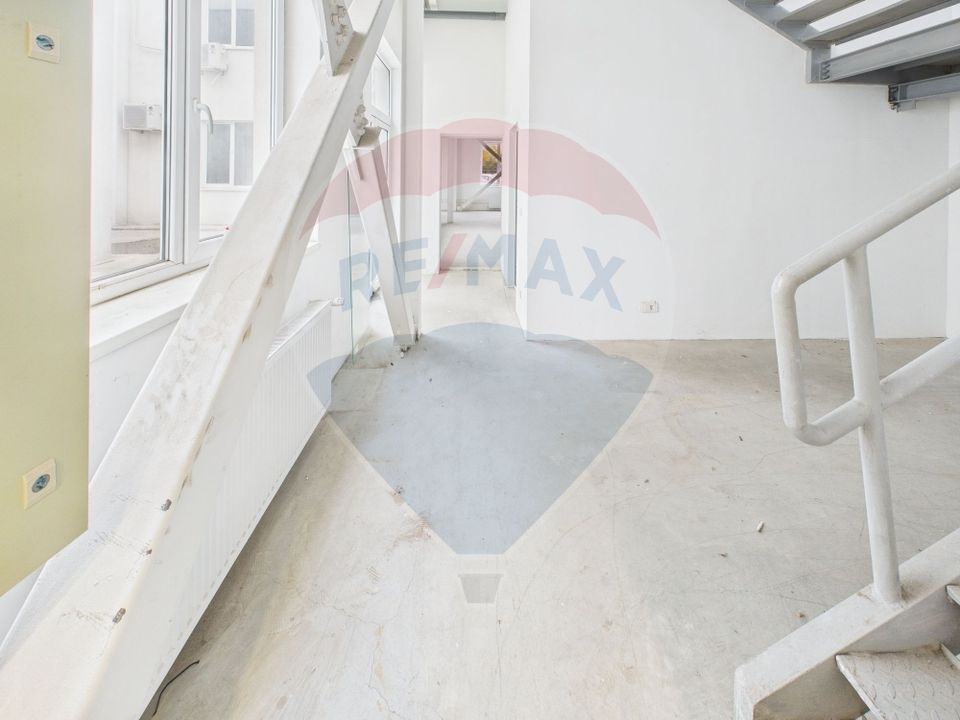 Spațiu industrial de 1,248mp de vânzare în zona Berceni