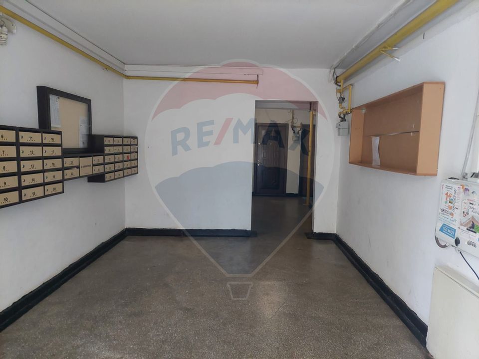 Apartament cu 3 camere de vanzare