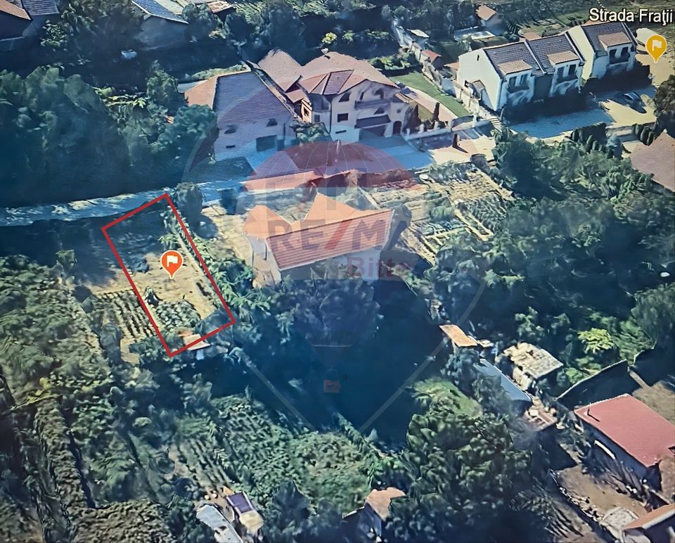 Teren de constructii intre case, in Medias cu utilitatile in apropiere