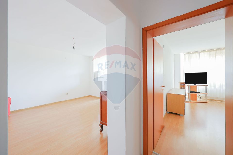 De vânzare, Apartament 3 camere, Cartier Soarelui