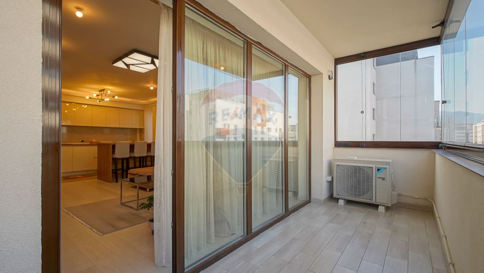 - REZERVAT -  Apartament Premium 4 Camere