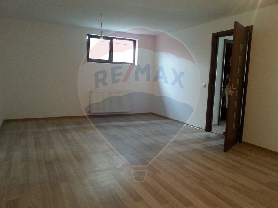 5 room House / Villa for rent, Europa area