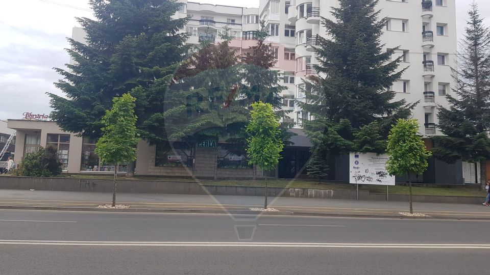 Spațiu comercial de închiriat de 220 mp in Baia Mare - central