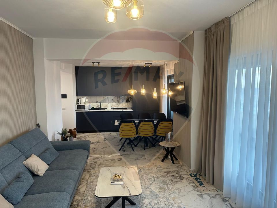 Apartament cu 3 camere de vânzare Casa del Mar Mamaia Nord