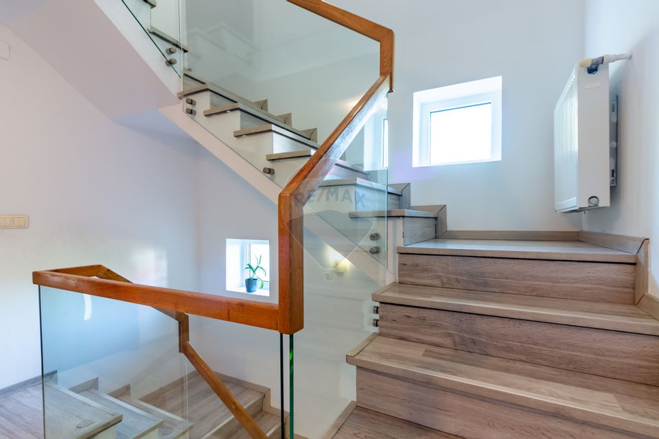 A House Like Home, beautiful courtyard 1950sqm, near the Green Quarter