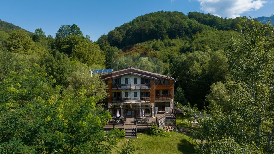 De vânzare –Pensiunea Casa Margo + Casă de Vacanță în Cheile Râșnoavei