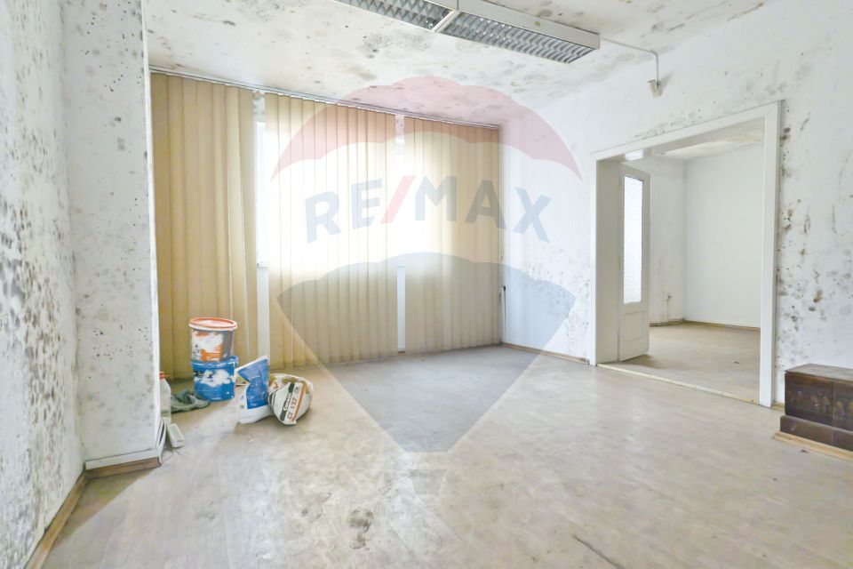 7 room House / Villa for sale, Aurel Vlaicu area