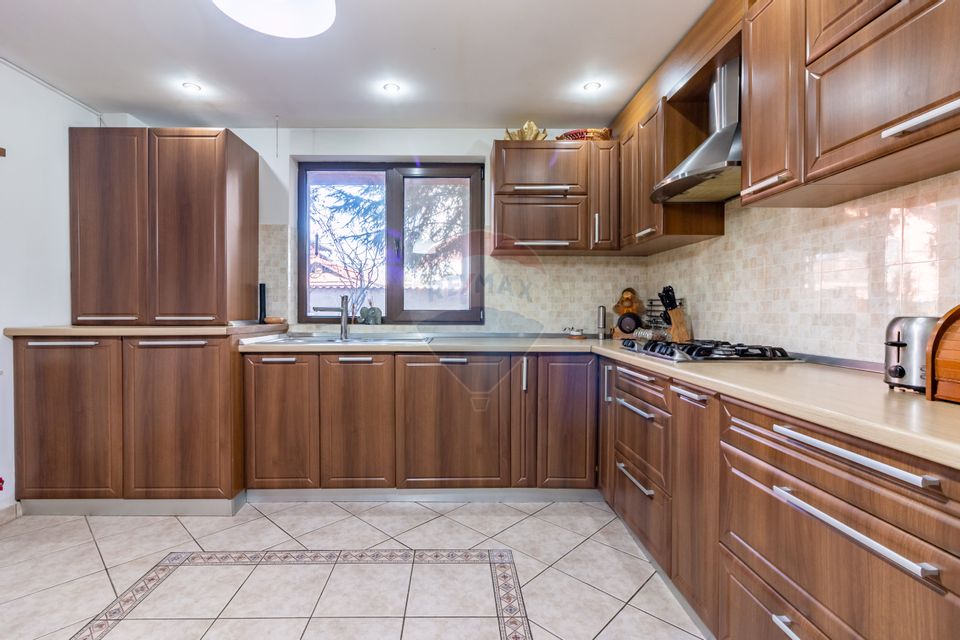6 room House / Villa for sale, Pipera area