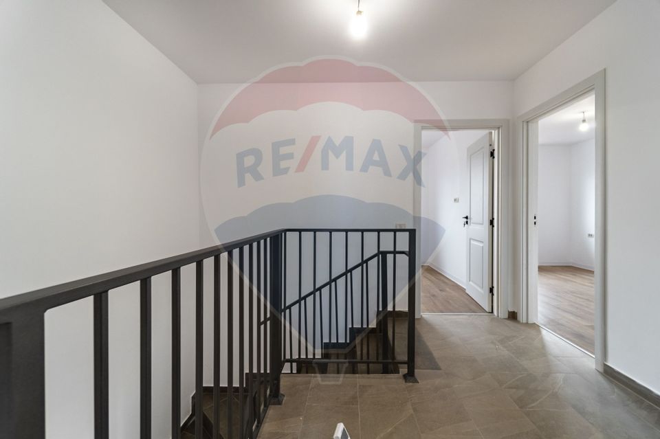 8 room House / Villa for sale