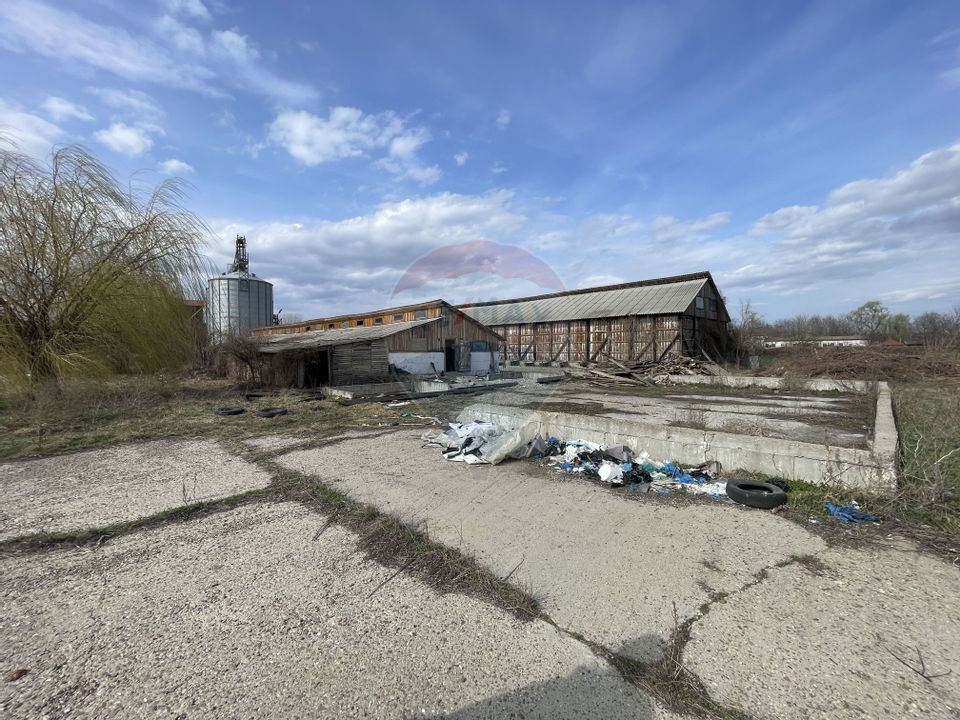 Spațiu industrial cu teren 7h