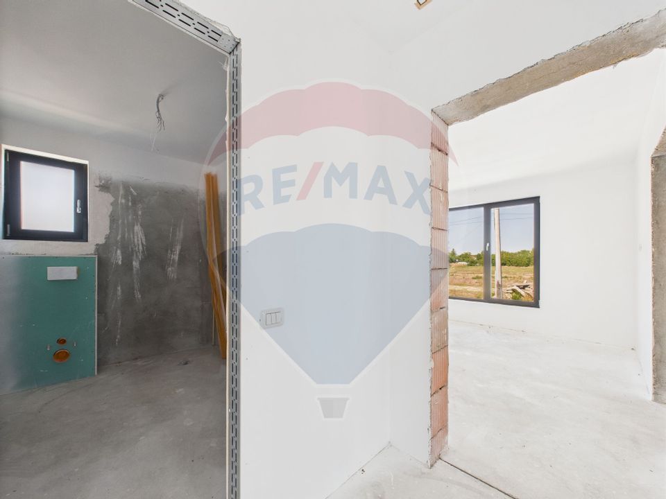 4 room House / Villa for sale